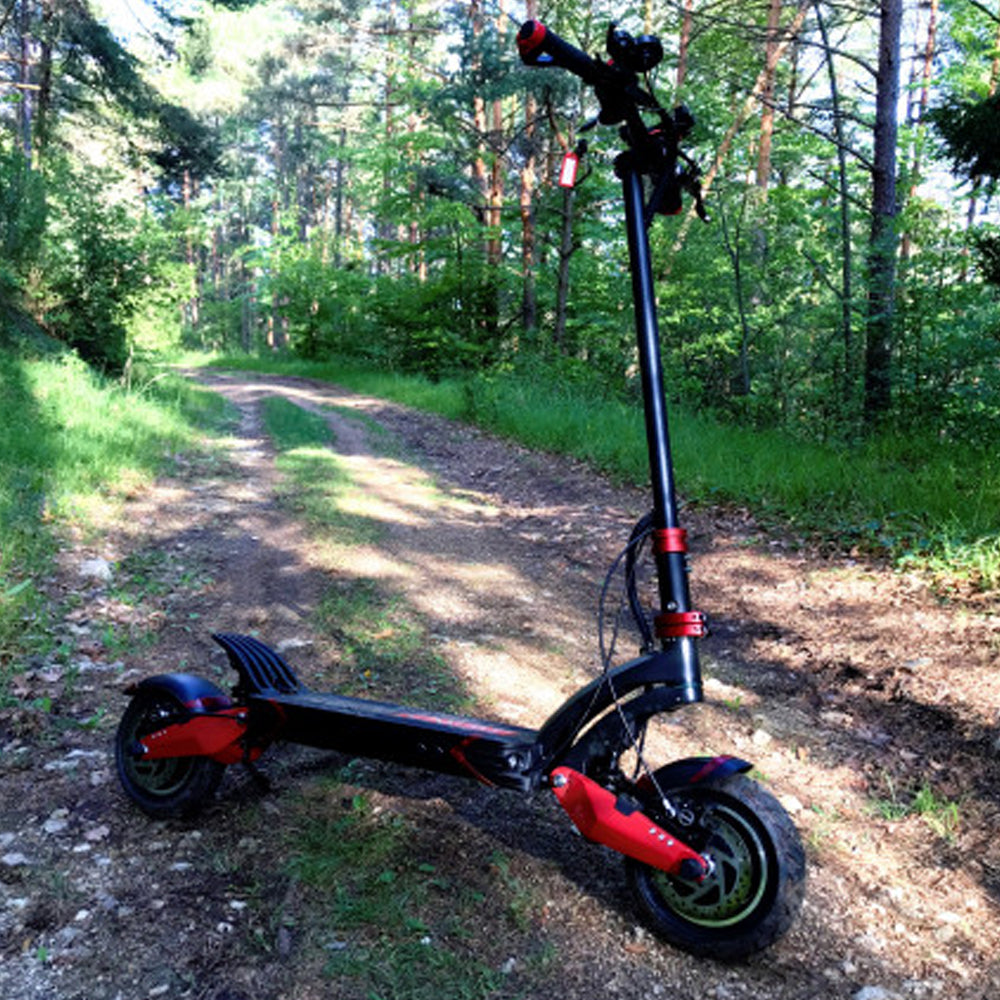 Close-up of Zero 10X scooter’s thick all-terrain tires